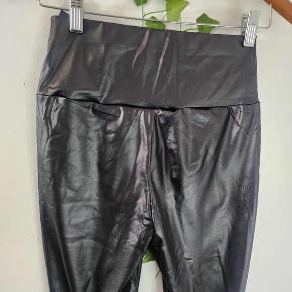 Black Stretch Leggings Leather Look New - Picture 6 of 7